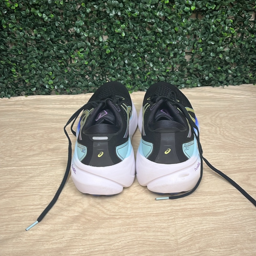 Asics Black and Yellow Athletic Shoes with Sleek Design - Picture 4 of 6